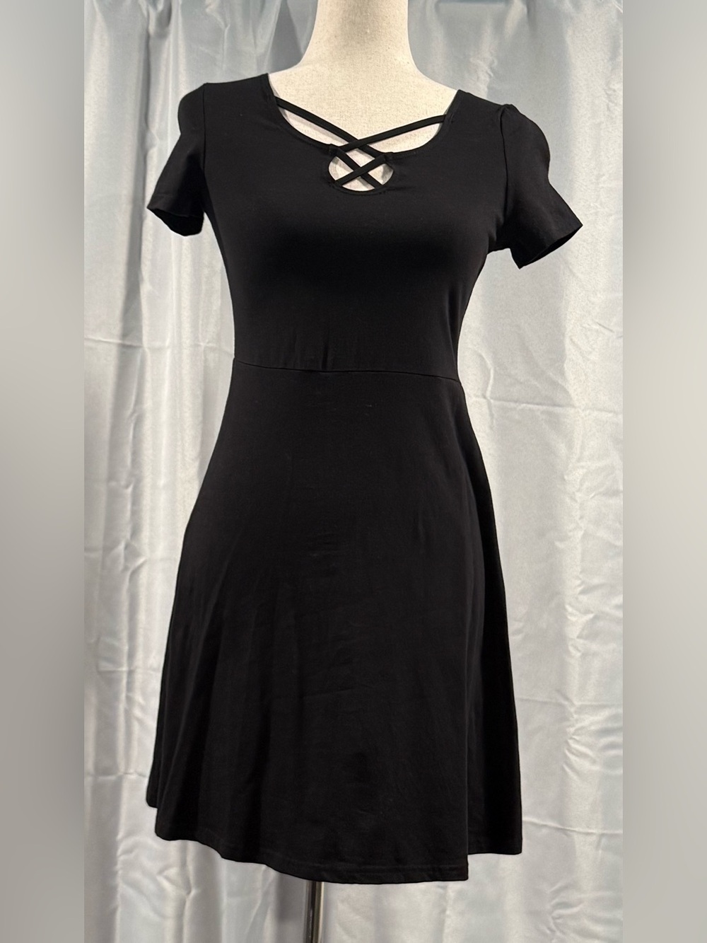 Crisscross Neck Short-Sleeve Black Mini Dress